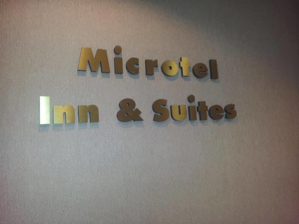 Microtel Inn By Wyndham Rogers Exteriér fotografie